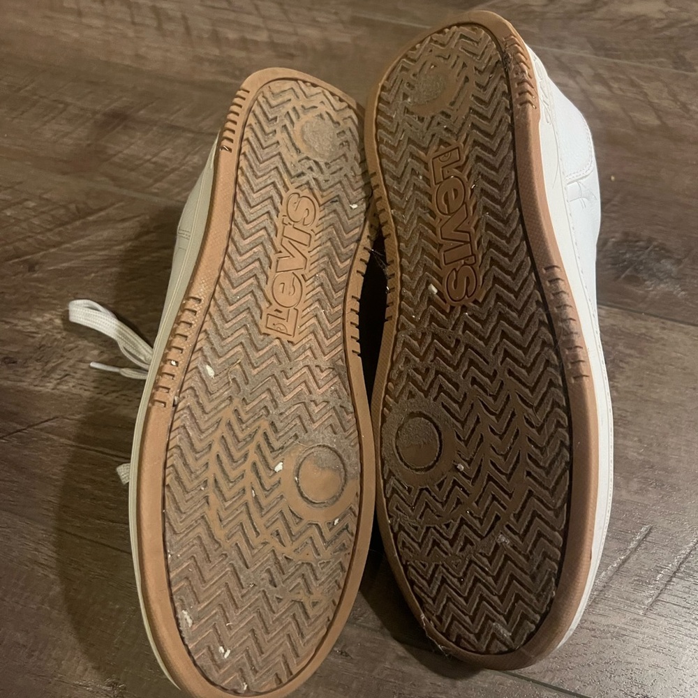 Levi's Women’s White Sneakers - Picture 4 of 9
